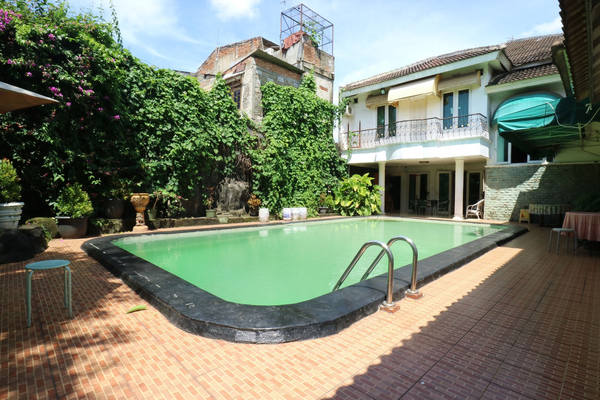 Villa Sri Manganti Jakarta Ngoại thất bức ảnh